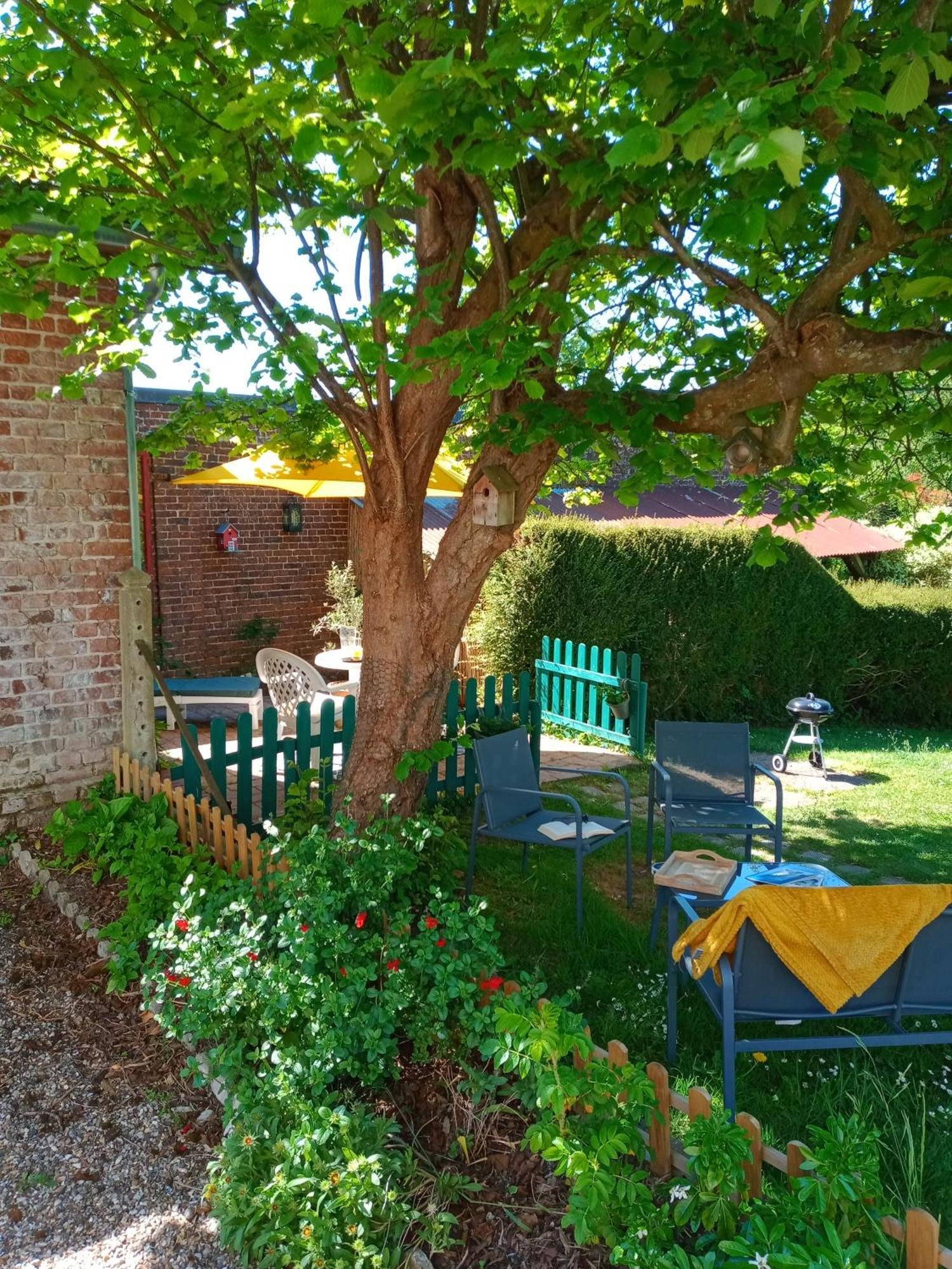 Bed and Breakfast Le Paris Londres Mesnieres-en-Bray Camera foto